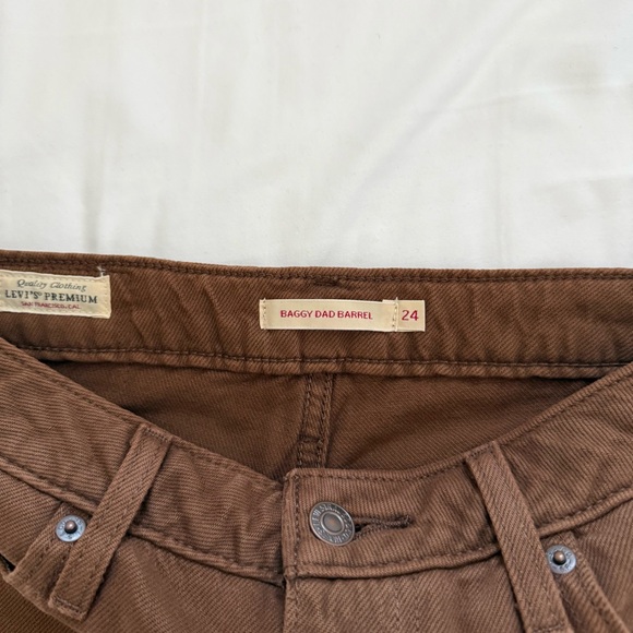 Levi’s Baggy Dad Barrel Jeans - Picture 6 of 12